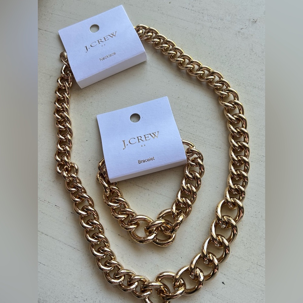 NWT J crew necklace and bracelet chunky gold 2 piece matching set